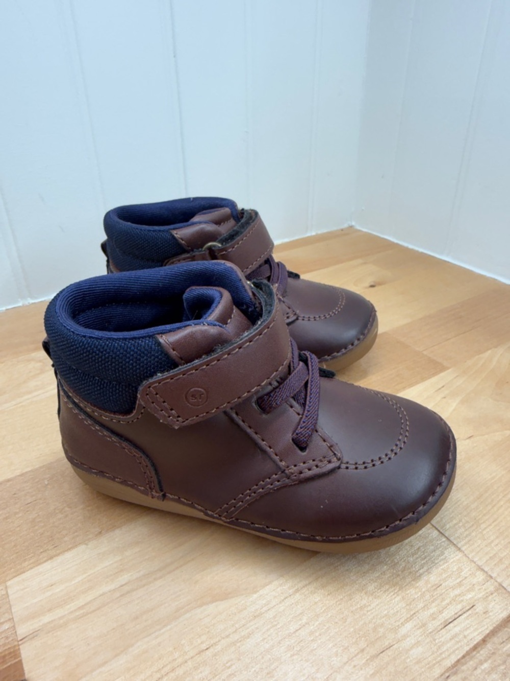 Stride Rite Unisex SM GANNON Boot BROWN, Size 5M